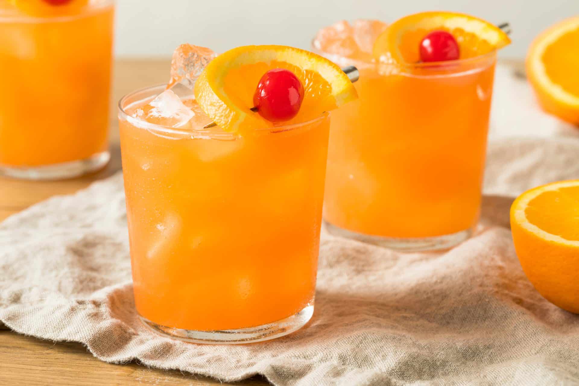 rum swizzle cocktail